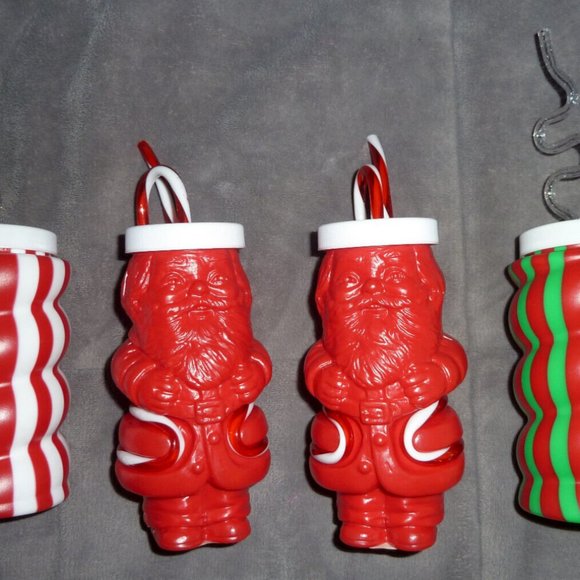 Vintage Christmas Krazy Straw Plastic Cups With Lids/Straws Rare Christmas cups - Picture 6 of 8